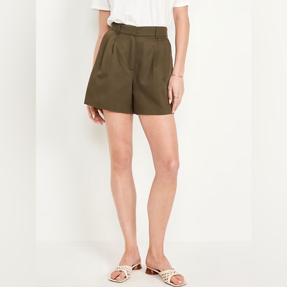 Old navy High Rise Trouser short size XL